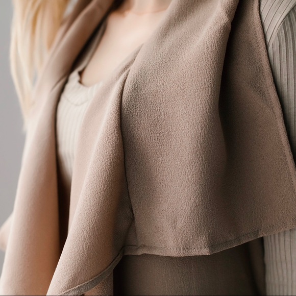 SoldOut11thStreet - Picture 3 of 5